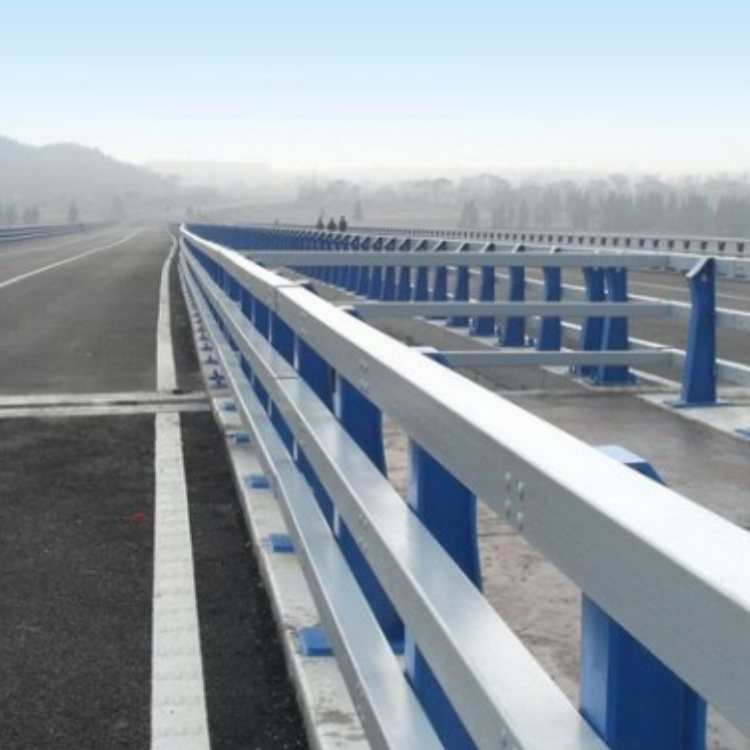 如何在安裝過程中提高橋梁護欄的使用壽命？